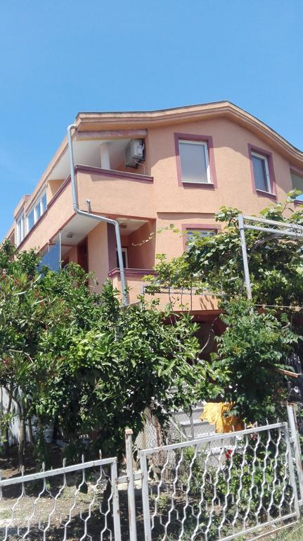 Apartments Vila Fata Ulcinj Zewnętrze zdjęcie